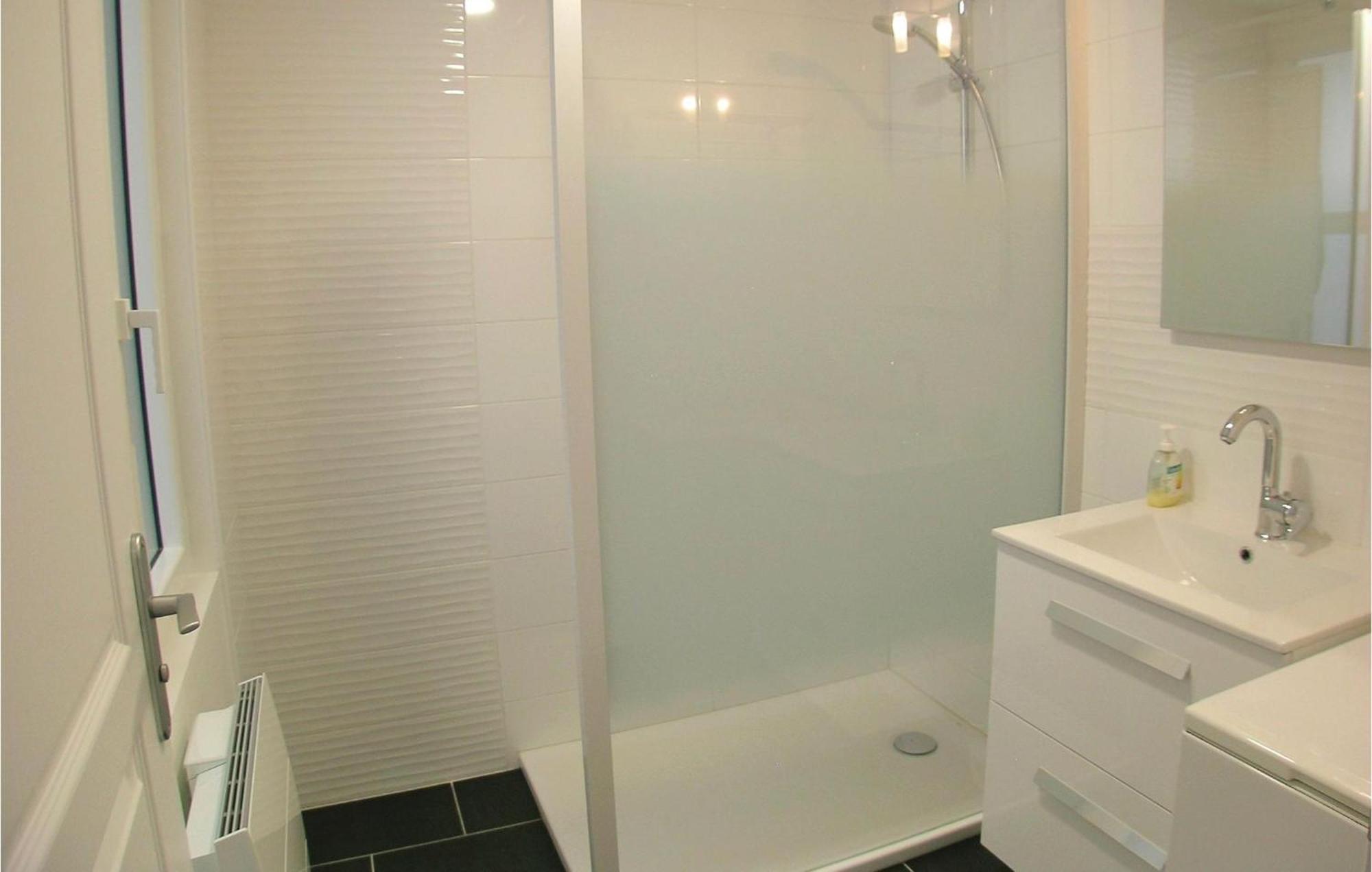 2 Bedroom Awesome Apartment In Mers-Les-Bains Ngoại thất bức ảnh