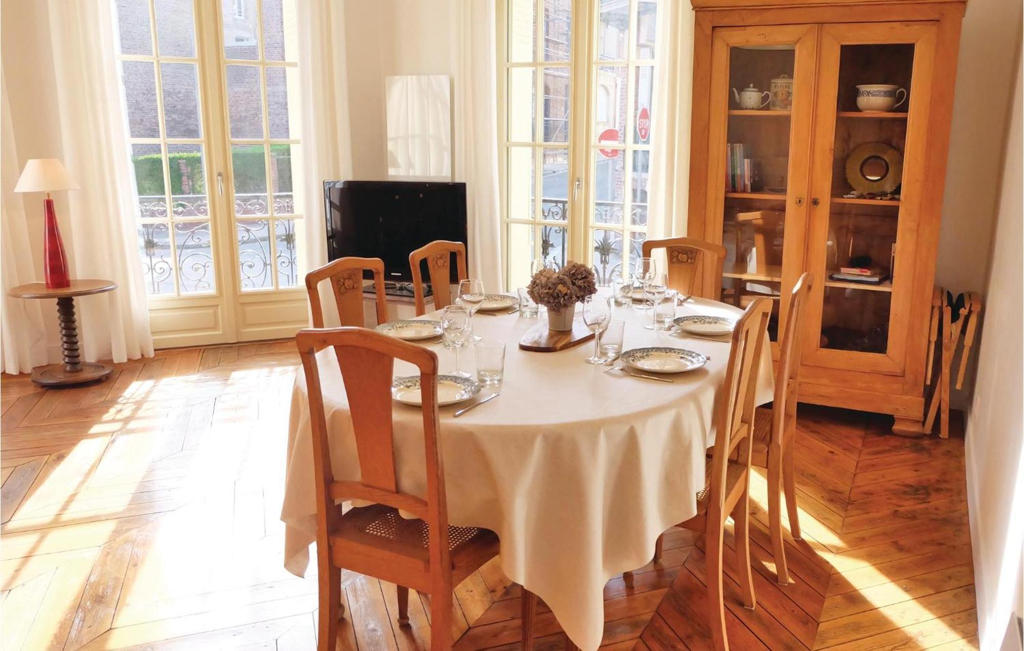 2 Bedroom Awesome Apartment In Mers-Les-Bains Ngoại thất bức ảnh