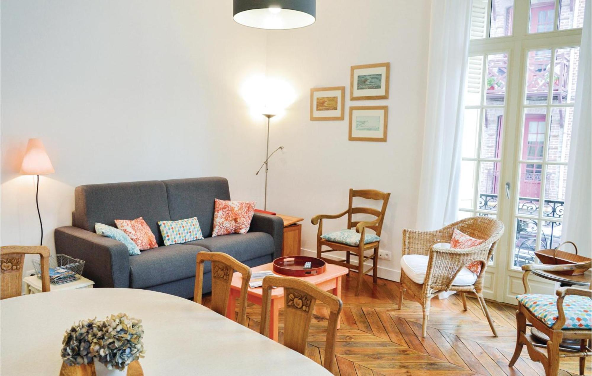 2 Bedroom Awesome Apartment In Mers-Les-Bains Ngoại thất bức ảnh